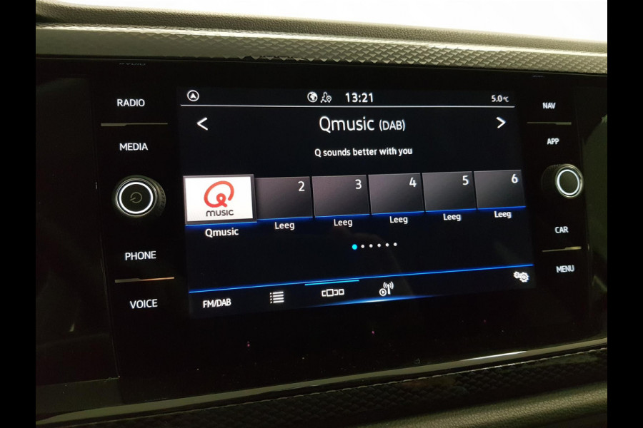 Volkswagen Polo 1.0 TSI Life Automaat Navigatie Digitale Cockpit Airco Parkeer sensoren V+A LED Lichtmetalen Velgen