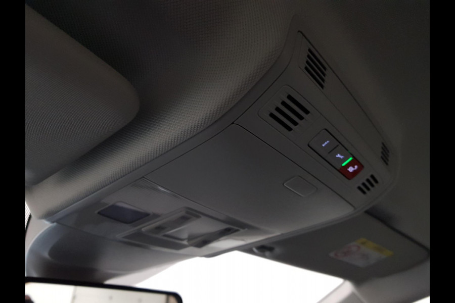 Volkswagen Polo 1.0 TSI Life Automaat Navigatie Digitale Cockpit Airco Parkeer sensoren V+A LED Lichtmetalen Velgen