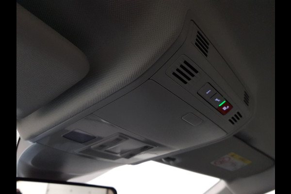 Volkswagen Polo 1.0 TSI Life Automaat Navigatie Digitale Cockpit Airco Parkeer sensoren V+A LED Lichtmetalen Velgen
