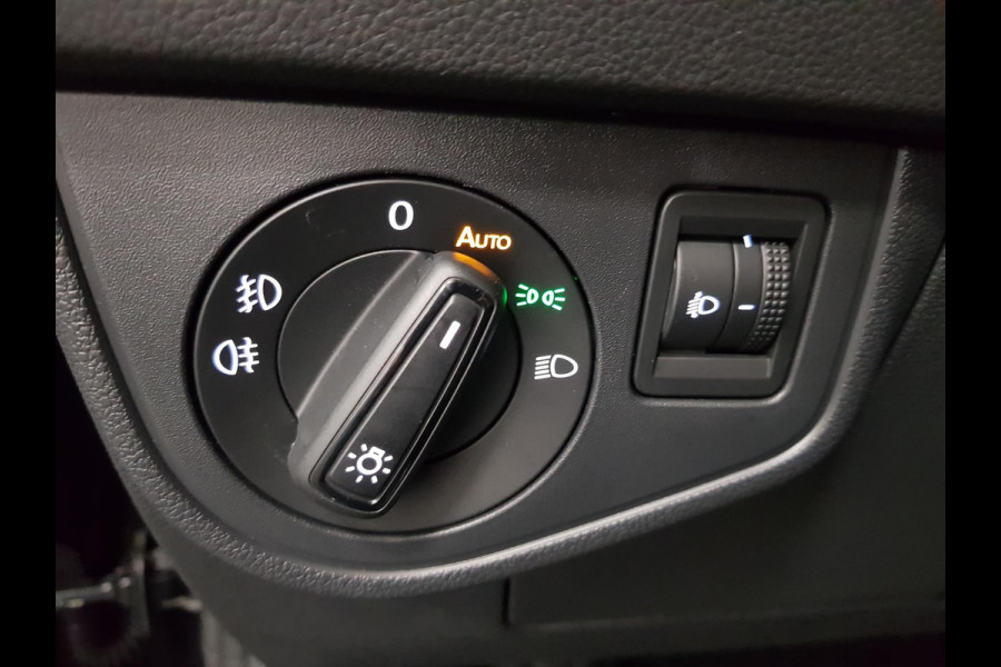 Volkswagen Polo 1.0 TSI Life Automaat Navigatie Digitale Cockpit Airco Parkeer sensoren V+A LED Lichtmetalen Velgen