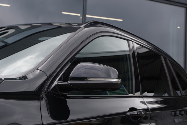 BMW X1 sDrive18i M-Sport High Executive 140 PK Automaat, Panoramadak, LED Koplampen , Leder bekleding.