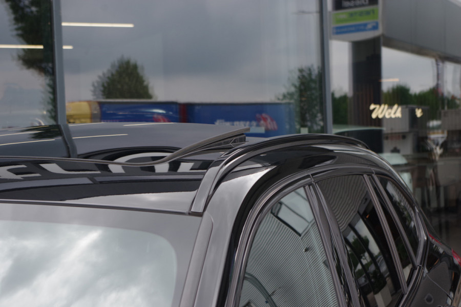 BMW X1 sDrive18i M-Sport High Executive 140 PK Automaat, Panoramadak, LED Koplampen , Leder bekleding.