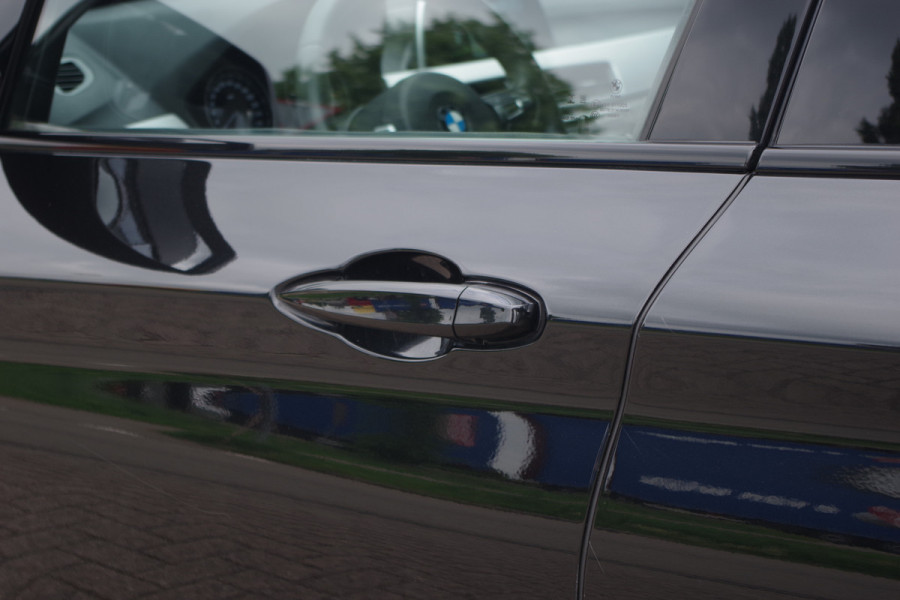 BMW X1 sDrive18i M-Sport High Executive 140 PK Automaat, Panoramadak, LED Koplampen , Leder bekleding.