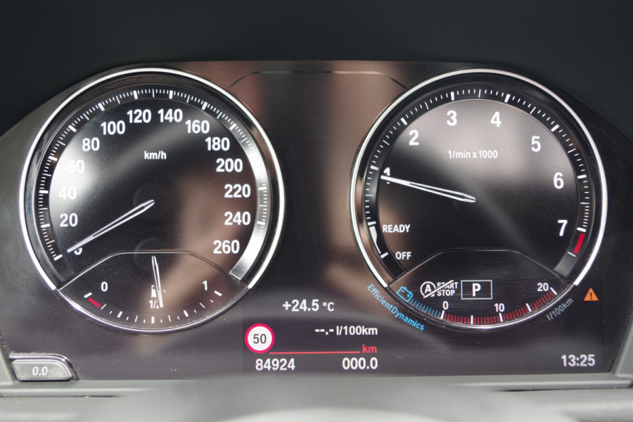 BMW X1 sDrive18i M-Sport High Executive 140 PK Automaat, Panoramadak, LED Koplampen , Leder bekleding.