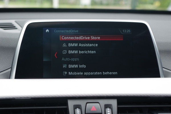 BMW X1 sDrive18i M-Sport High Executive 140 PK Automaat, Panoramadak, LED Koplampen , Leder bekleding.