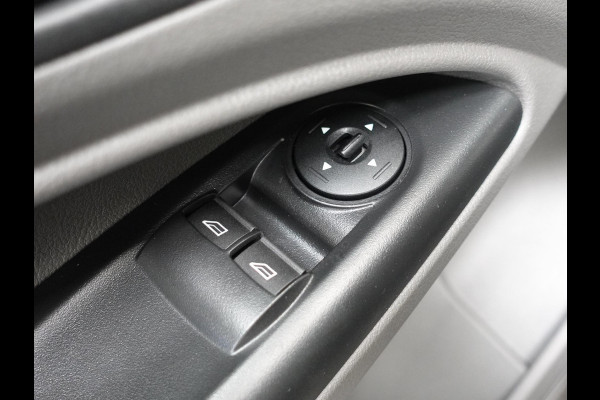 Ford Transit Connect 1.5 EcoBlue L2 Trend Automaat Navi Airco Parkeersensoren Cruise Control 3Zits Camera DAB+