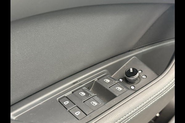 Audi e-tron E-tron 55 Quattro Advanced 95 kWh 89% SOH Leder|Camera|Trekhaak