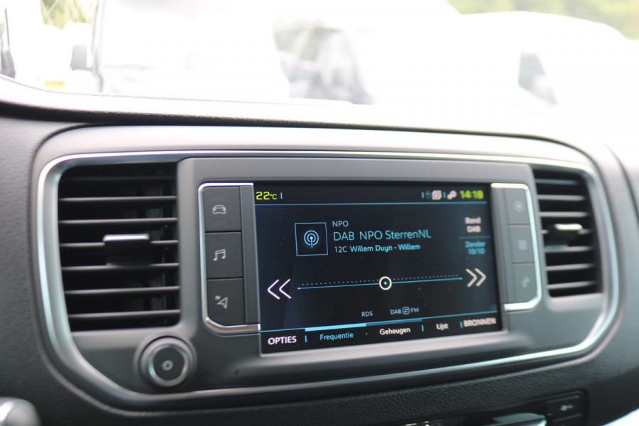 Peugeot e-Expert EV L3 75 kWh Airco Navigatie Trekhaak Black Line