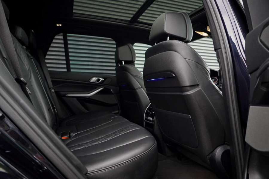 BMW X5 xDrive40i High Executive 22'' / M-Sport / 4Wiel Sturing / HK / HUD / Drive Assist / Trekhaak / Pano / NL Auto