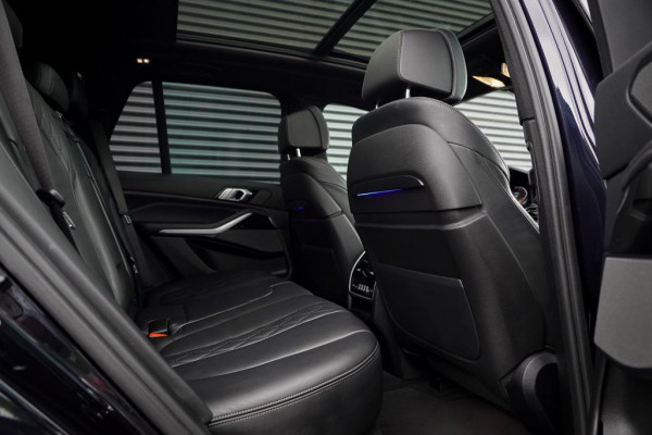 BMW X5 xDrive40i High Executive 22'' / M-Sport / 4Wiel Sturing / HK / HUD / Drive Assist / Trekhaak / Pano / NL Auto