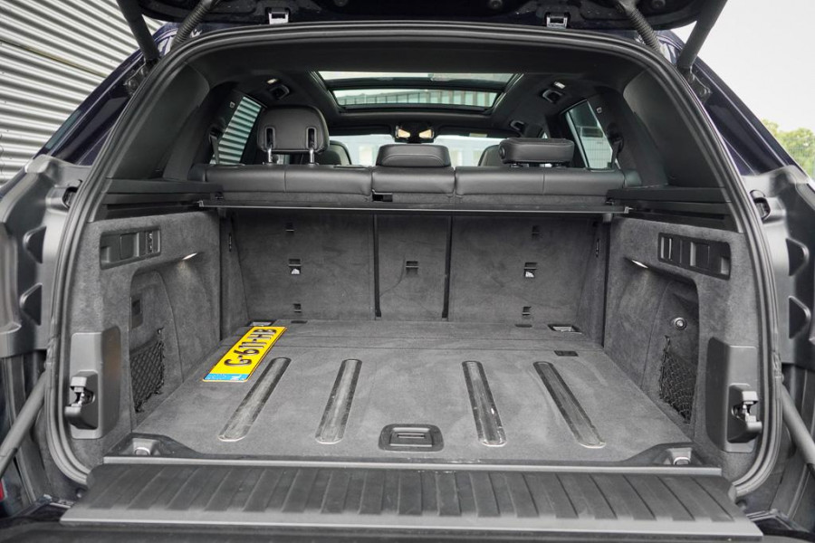 BMW X5 xDrive40i High Executive 22'' / M-Sport / 4Wiel Sturing / HK / HUD / Drive Assist / Trekhaak / Pano / NL Auto