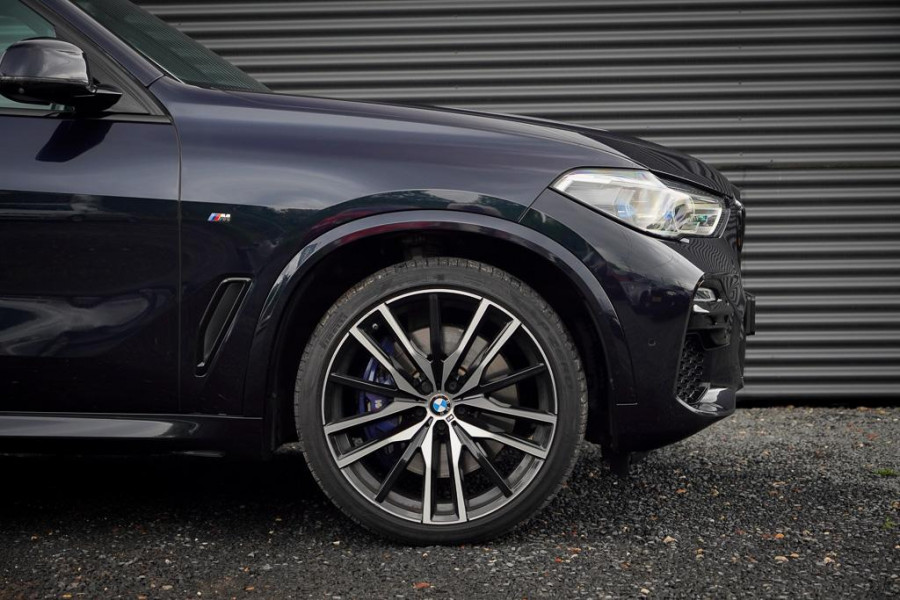 BMW X5 xDrive40i High Executive 22'' / M-Sport / 4Wiel Sturing / HK / HUD / Drive Assist / Trekhaak / Pano / NL Auto