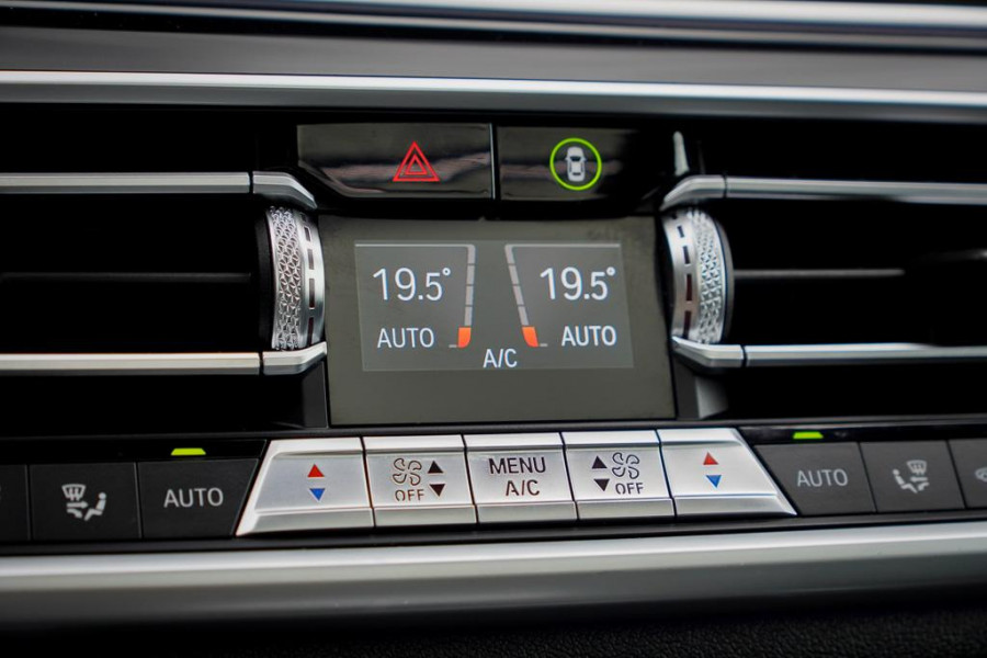 BMW X5 xDrive40i High Executive 22'' / M-Sport / 4Wiel Sturing / HK / HUD / Drive Assist / Trekhaak / Pano / NL Auto