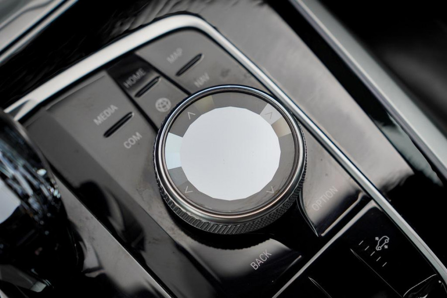 BMW X5 xDrive40i High Executive 22'' / M-Sport / 4Wiel Sturing / HK / HUD / Drive Assist / Trekhaak / Pano / NL Auto