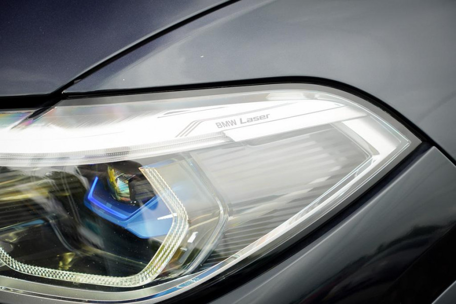 BMW X5 xDrive40i High Executive 22'' / M-Sport / 4Wiel Sturing / HK / HUD / Drive Assist / Trekhaak / Pano / NL Auto