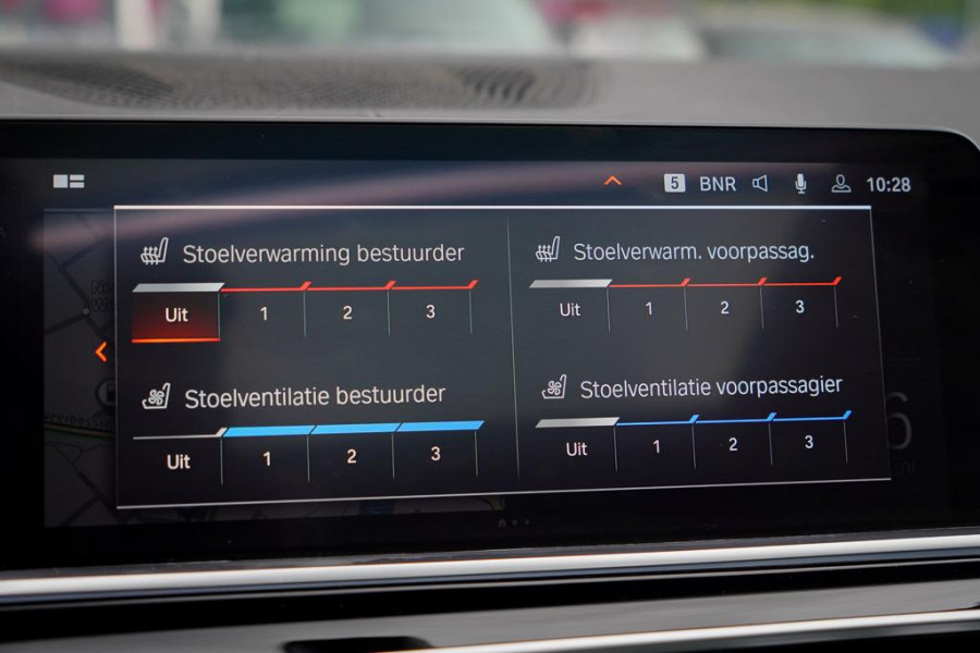 BMW X5 xDrive40i High Executive 22'' / M-Sport / 4Wiel Sturing / HK / HUD / Drive Assist / Trekhaak / Pano / NL Auto