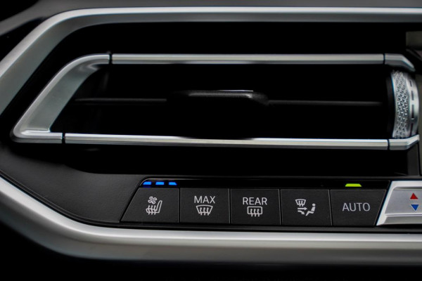 BMW X5 xDrive40i High Executive 22'' / M-Sport / 4Wiel Sturing / HK / HUD / Drive Assist / Trekhaak / Pano / NL Auto