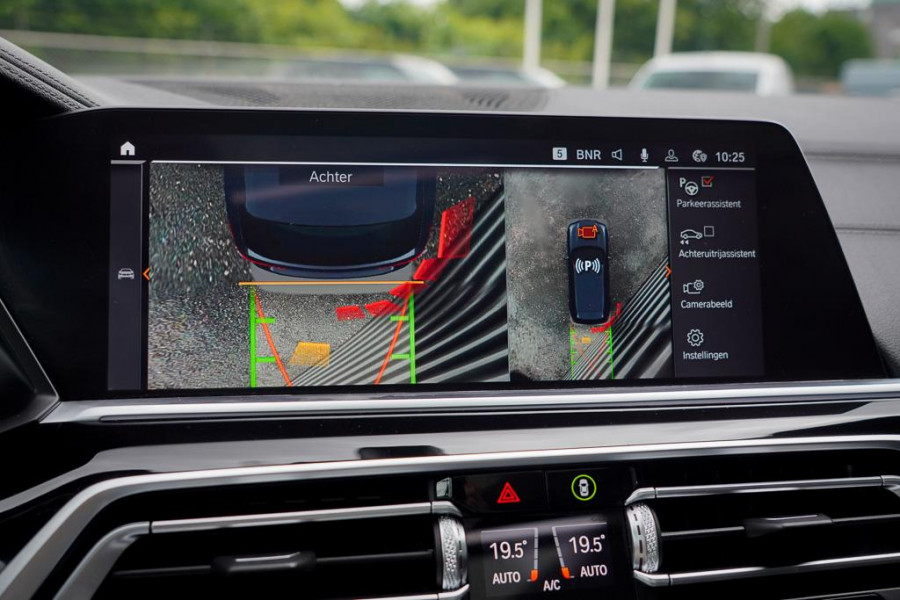 BMW X5 xDrive40i High Executive 22'' / M-Sport / 4Wiel Sturing / HK / HUD / Drive Assist / Trekhaak / Pano / NL Auto