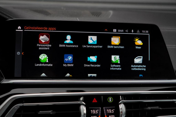 BMW X5 xDrive40i High Executive 22'' / M-Sport / 4Wiel Sturing / HK / HUD / Drive Assist / Trekhaak / Pano / NL Auto