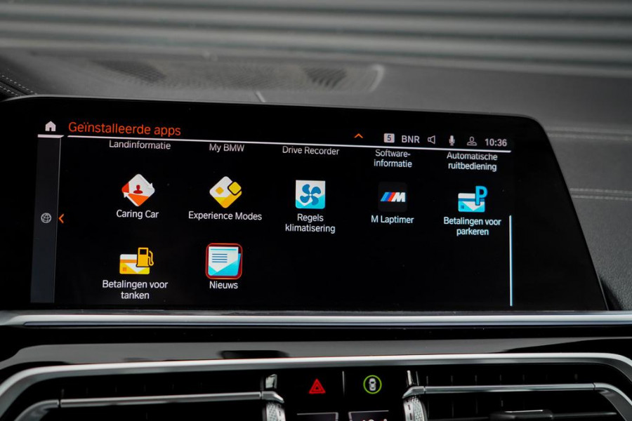 BMW X5 xDrive40i High Executive 22'' / M-Sport / 4Wiel Sturing / HK / HUD / Drive Assist / Trekhaak / Pano / NL Auto