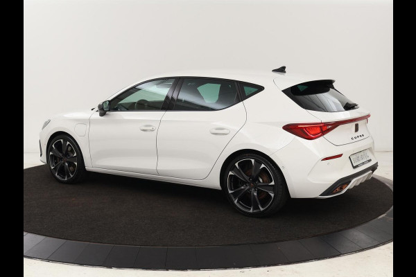 CUPRA Leon 1.4 e-Hybrid VZ | 245pk | Stoel & stuurverwarming | Camera | Navigatie | Sfeerverlichting | Keyless | Full LED | PHEV
