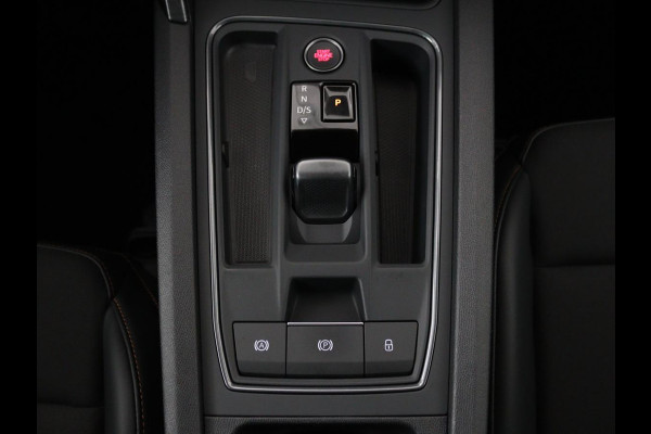 CUPRA Leon 1.4 e-Hybrid VZ | 245pk | Stoel & stuurverwarming | Camera | Navigatie | Sfeerverlichting | Keyless | Full LED | PHEV