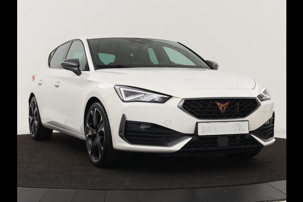 CUPRA Leon 1.4 e-Hybrid VZ | 245pk | Stoel & stuurverwarming | Camera | Navigatie | Sfeerverlichting | Keyless | Full LED | PHEV