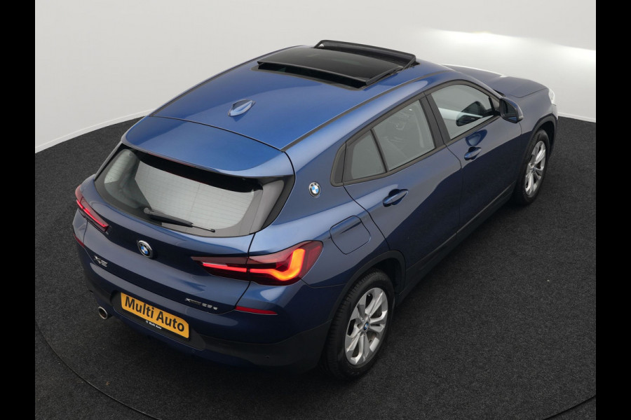 BMW X2 xDrive25e Executive Plug In Hybrid 220pk Dealer O.H PHEV | Panodak | Adaptive Cruise | Camera | Navi Pro | Lederen Bekleding | Sfeerverlichting | Keyless |