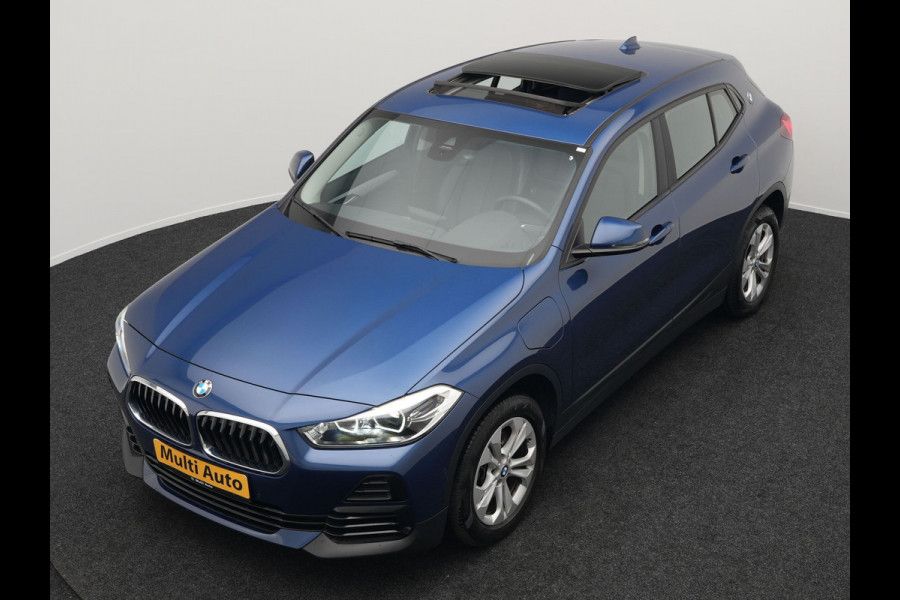 BMW X2 xDrive25e Executive Plug In Hybrid 220pk Dealer O.H PHEV | Panodak | Adaptive Cruise | Camera | Navi Pro | Lederen Bekleding | Sfeerverlichting | Keyless |