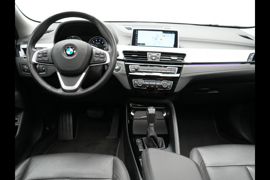 BMW X2 xDrive25e Executive Plug In Hybrid 220pk Dealer O.H PHEV | Panodak | Adaptive Cruise | Camera | Navi Pro | Lederen Bekleding | Sfeerverlichting | Keyless |