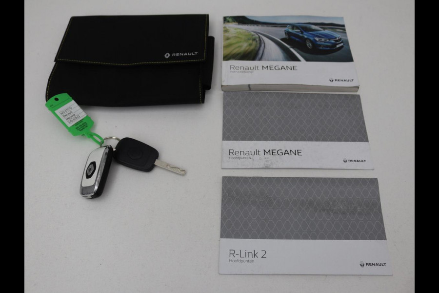 Renault Mégane 1.2 TCe Zen | Trekhaak | Navigatie | Climate control | Cruise control | Bluetooth | Parkeerhulp | Getint glas | DAB | LED