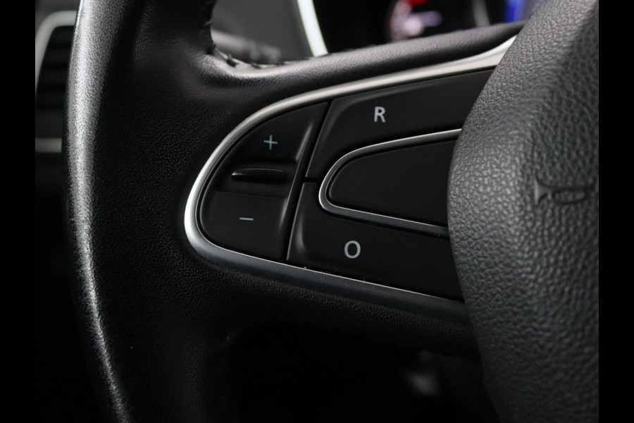 Renault Mégane 1.2 TCe Zen | Trekhaak | Navigatie | Climate control | Cruise control | Bluetooth | Parkeerhulp | Getint glas | DAB | LED