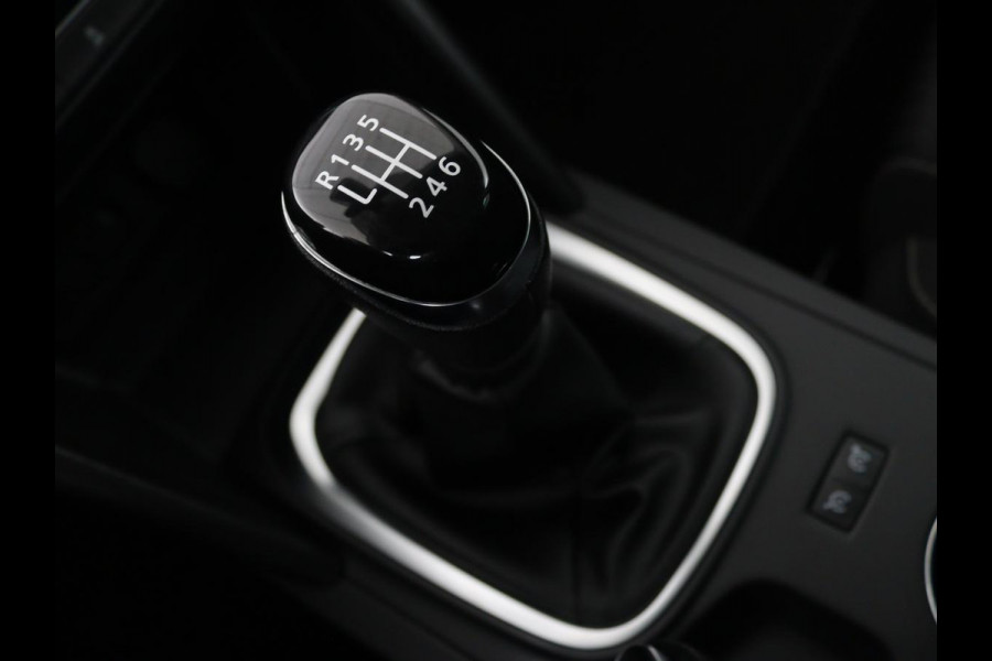 Renault Mégane 1.2 TCe Zen | Trekhaak | Navigatie | Climate control | Cruise control | Bluetooth | Parkeerhulp | Getint glas | DAB | LED