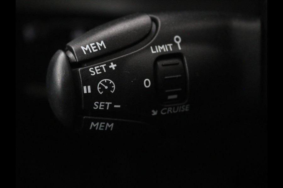 Citroën C5 Aircross 1.6 Plug-in Hybrid Feel | Camera | Carplay | Full LED | Navigatie | Keyless | Cruise control | Parkeerhulp | Climate control