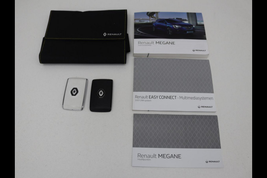 Renault Mégane 1.3 TCe Business Zen | Automaat | Carplay | Camera | Full LED | Navigatie | Cruise control | Parkeerhulp | Climate control
