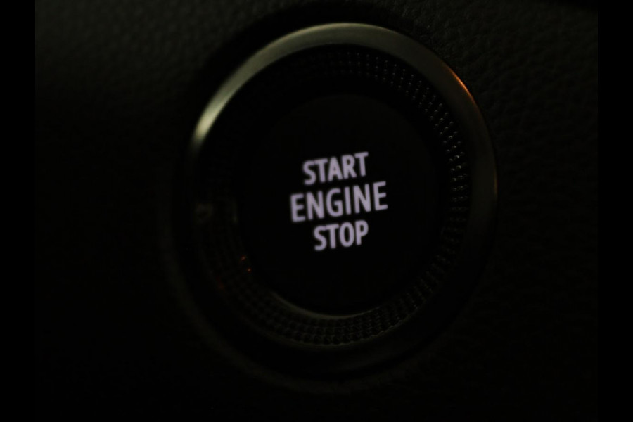 Renault Mégane 1.3 TCe Business Zen | Automaat | Carplay | Camera | Full LED | Navigatie | Cruise control | Parkeerhulp | Climate control