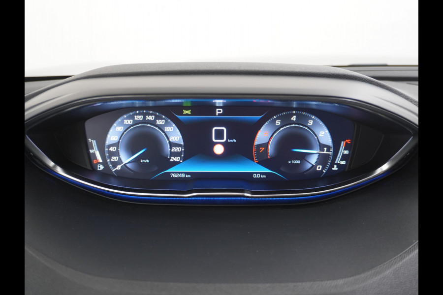 Peugeot 3008 T131pk AUT-8 Elektr.+Leer 360-Camera Navi Avantage Adaptive-Cruise FOCAL-hifi Sport-St. Connected Apps Apple-Carplay Android Mir Priv.glas Mistl. Licht en Zichtpakket Chroom-Optic Elektr.Inklapbare spiegels Origin.NLSe Auto Leer-Sport-Comfort-stoelen+Verwarmd Priv.glas EURO 6.2 Nieuw € 42.000!