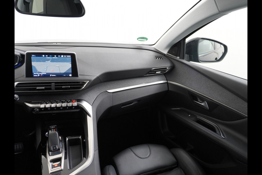 Peugeot 3008 T131pk AUT-8 Elektr.+Leer 360-Camera Navi Avantage Adaptive-Cruise FOCAL-hifi Sport-St. Connected Apps Apple-Carplay Android Mir Priv.glas Mistl. Licht en Zichtpakket Chroom-Optic Elektr.Inklapbare spiegels Origin.NLSe Auto Leer-Sport-Comfort-stoelen+Verwarmd Priv.glas EURO 6.2 Nieuw € 42.000!