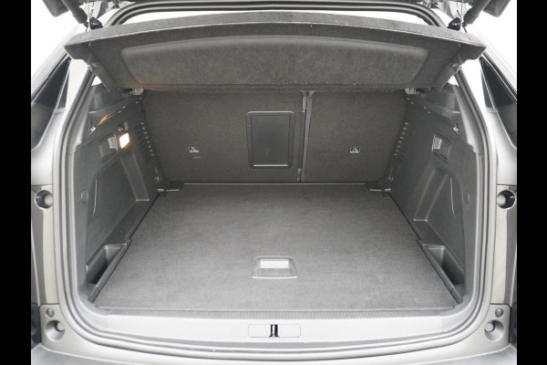 Peugeot 3008 T131pk AUT-8 Elektr.+Leer 360-Camera Navi Avantage Adaptive-Cruise FOCAL-hifi Sport-St. Connected Apps Apple-Carplay Android Mir Priv.glas Mistl. Licht en Zichtpakket Chroom-Optic Elektr.Inklapbare spiegels Origin.NLSe Auto Leer-Sport-Comfort-stoelen+Verwarmd Priv.glas EURO 6.2 Nieuw € 42.000!