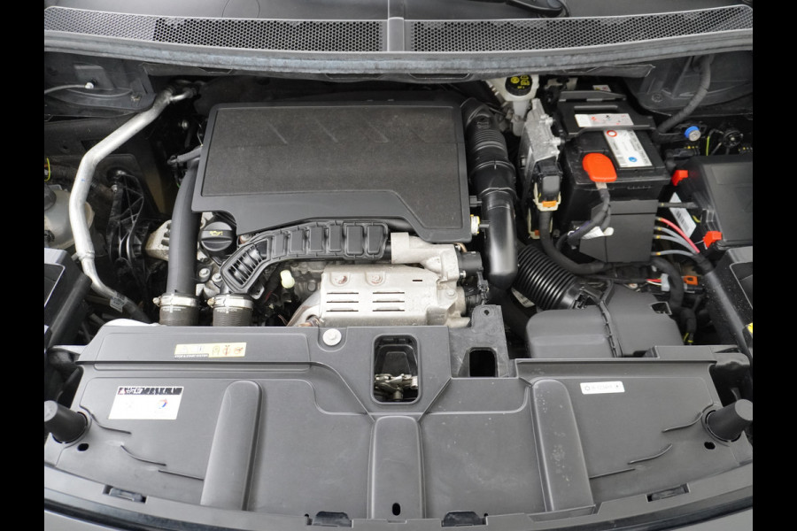 Peugeot 3008 T131pk AUT-8 Elektr.+Leer 360-Camera Navi Avantage Adaptive-Cruise FOCAL-hifi Sport-St. Connected Apps Apple-Carplay Android Mir Priv.glas Mistl. Licht en Zichtpakket Chroom-Optic Elektr.Inklapbare spiegels Origin.NLSe Auto Leer-Sport-Comfort-stoelen+Verwarmd Priv.glas EURO 6.2 Nieuw € 42.000!