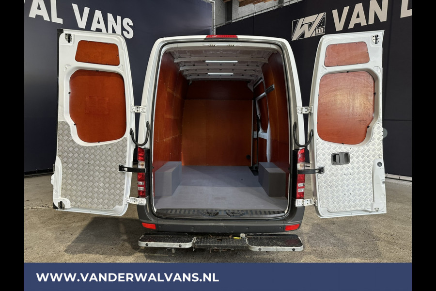 Mercedes-Benz Sprinter 316 CDI 164pk L2H2 Euro6 Airco | 2800kg Trekhaak | Cruisecontrol Parkeersensoren, Chauffeursstoel