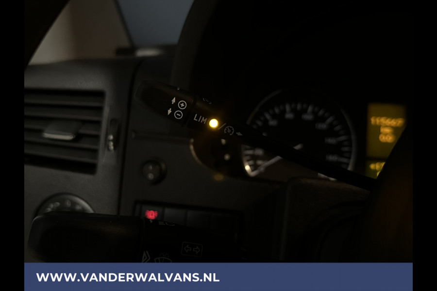 Mercedes-Benz Sprinter 316 CDI 164pk L2H2 Euro6 Airco | 2800kg Trekhaak | Cruisecontrol Parkeersensoren, Chauffeursstoel