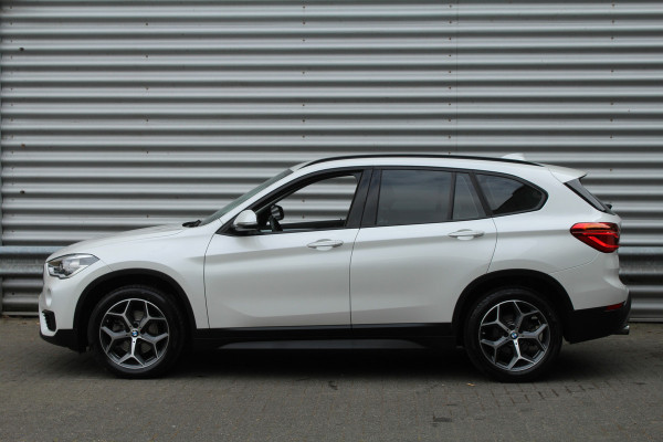 BMW X1 sDrive18i 136pk Centennial Executive AUTOMAAT NL-Auto NAP Clima Cruise Navi PDC 17"LMV Afn. Trekaak 1700kg