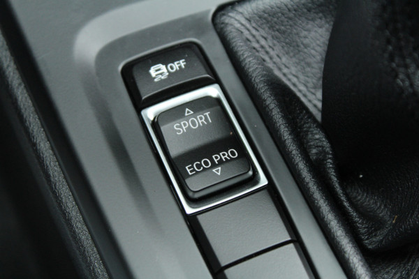 BMW X1 sDrive18i 136pk Centennial Executive AUTOMAAT NL-Auto NAP Clima Cruise Navi PDC 17"LMV Afn. Trekaak 1700kg