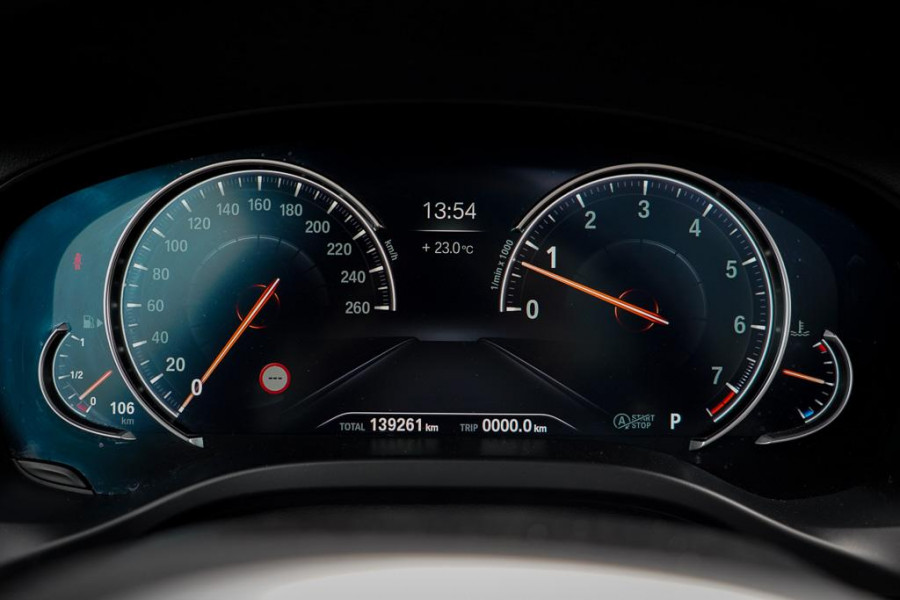 BMW X3 xDrive30i High Executive / M-Sport / Pano / Trekhaak / Drive Assist / HUD / Adaptive Cruise