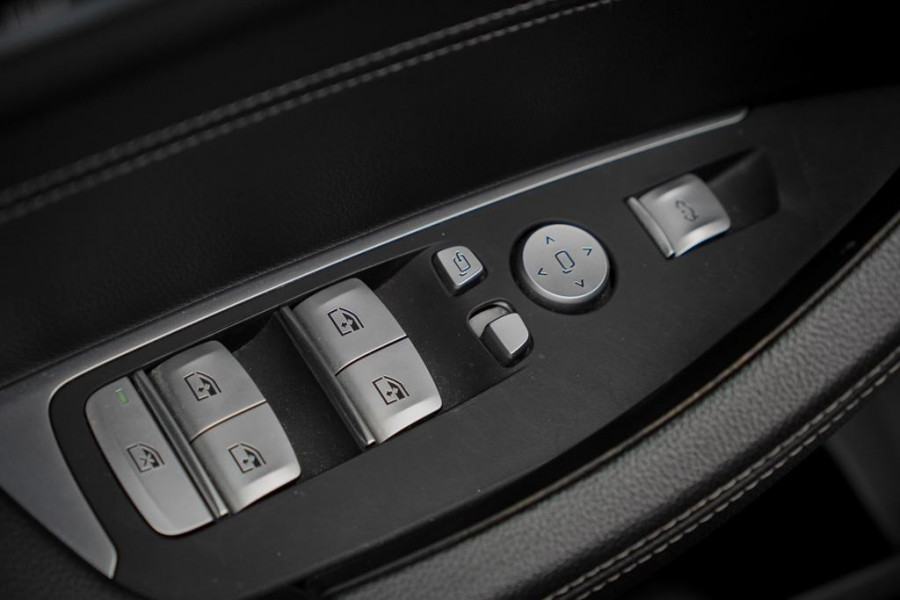 BMW X3 xDrive30i High Executive / M-Sport / Pano / Trekhaak / Drive Assist / HUD / Adaptive Cruise