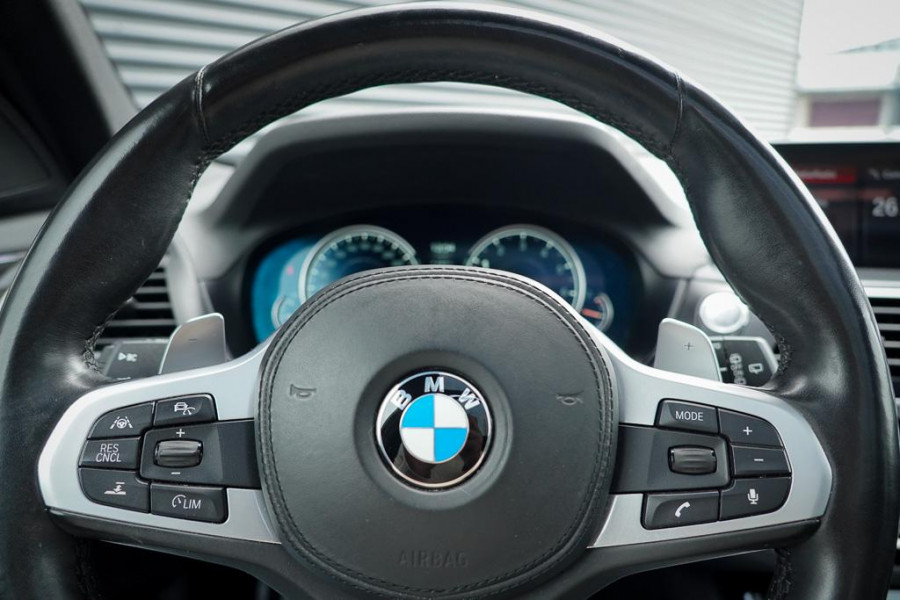 BMW X3 xDrive30i High Executive / M-Sport / Pano / Trekhaak / Drive Assist / HUD / Adaptive Cruise