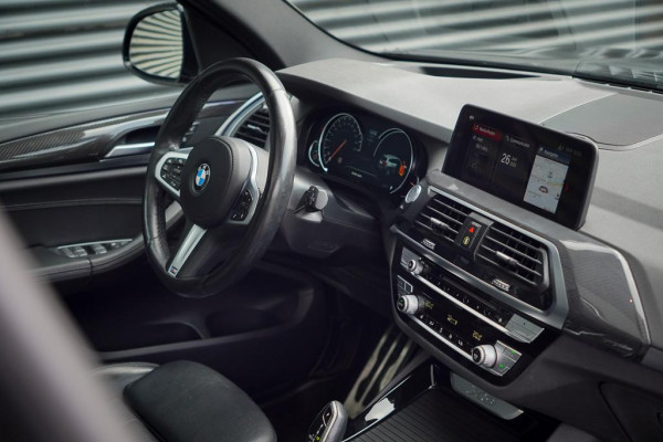 BMW X3 xDrive30i High Executive / M-Sport / Pano / Trekhaak / Drive Assist / HUD / Adaptive Cruise