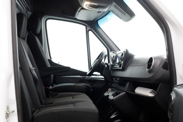 Mercedes-Benz Sprinter 516 CDI 163pk L2H2 7G Automaat LED/ACC/Camera/Trekhaak 3500kg 01-2020