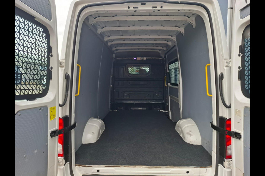 Volkswagen Crafter 35 2.0 TDI L3H3 EL Trendline AIRCO / CRUISE CONTROLE / NAVI / 3 ZITS / APPLE CARPLAY
